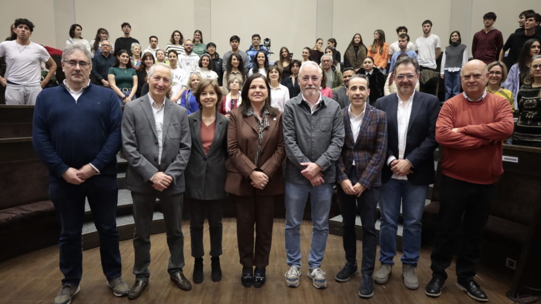 Imagen ponentes mesa redonda