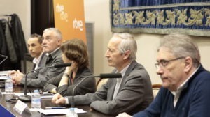 Ponentes mesa redonda